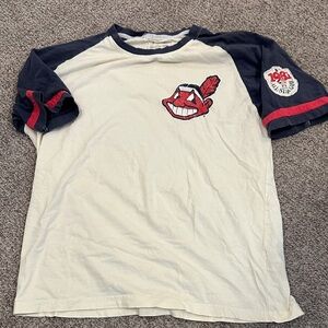 Levi's Cream and Black Graphic T-Shirt
